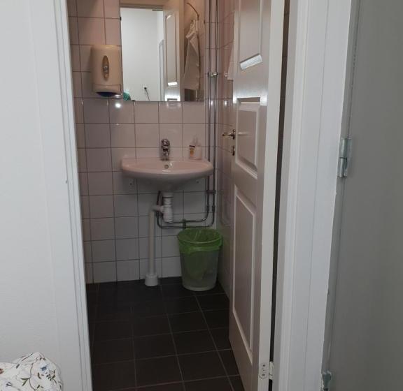 تختخواب و صبحانه 3 Star Hostel