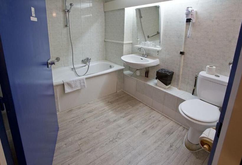 Hipotel Marne La Vallée