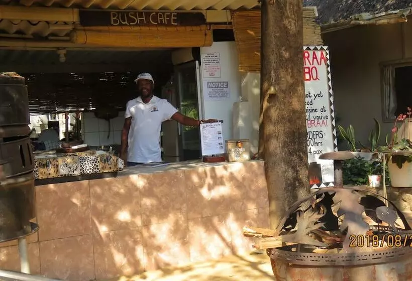 مسافرخانه Victoria Falls Backpackers Lodge