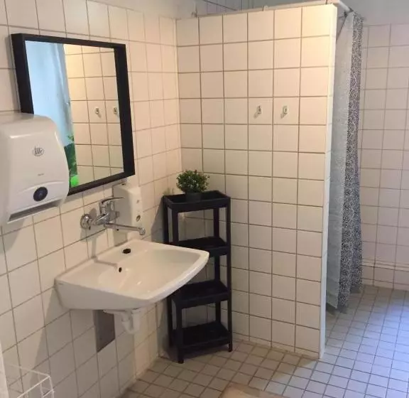 هتل Corner Hostel Berlin Prenzlauer Berg