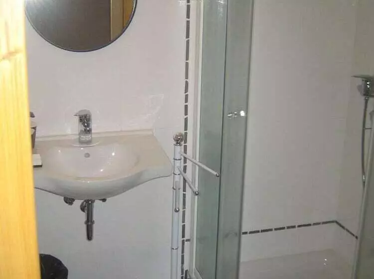 هتل Guesthouse Stari Tišler