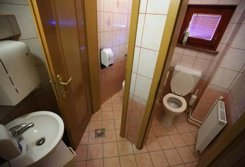 هتل Guesthouse Stari Tišler