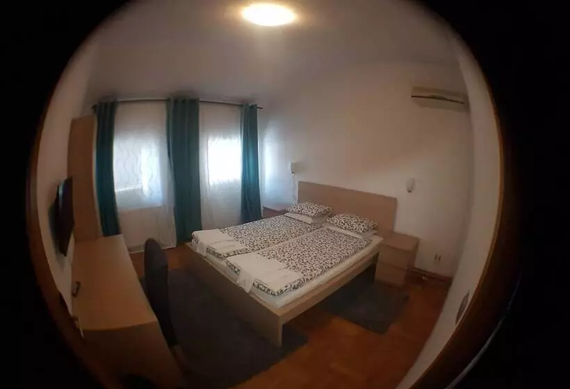 هتل Guesthouse Stari Tišler