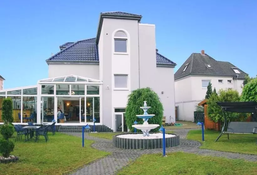 Hotel Opal