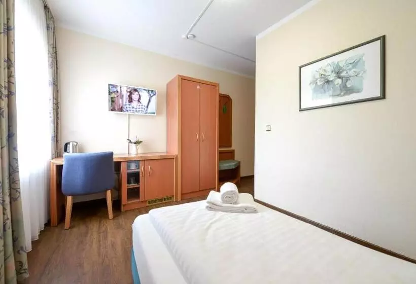 Hotel Opal