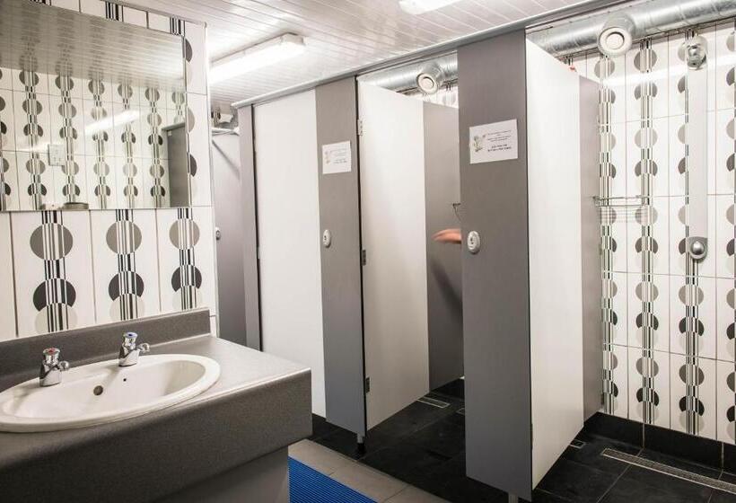 酒店 Sheilas Tourist Hostel