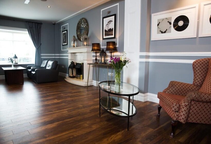 בית מלון כפרי The Gateway