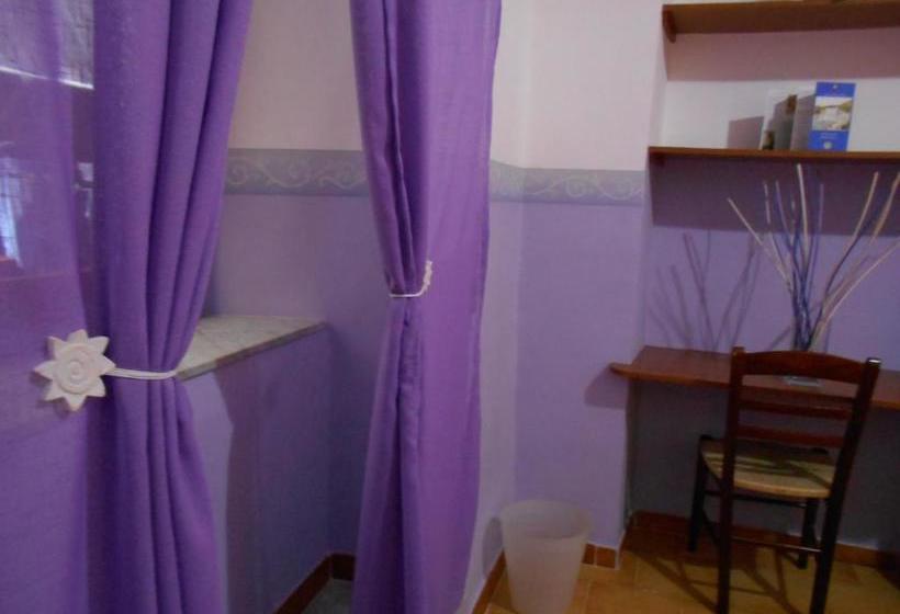 Robby's House Bed & Breakfast