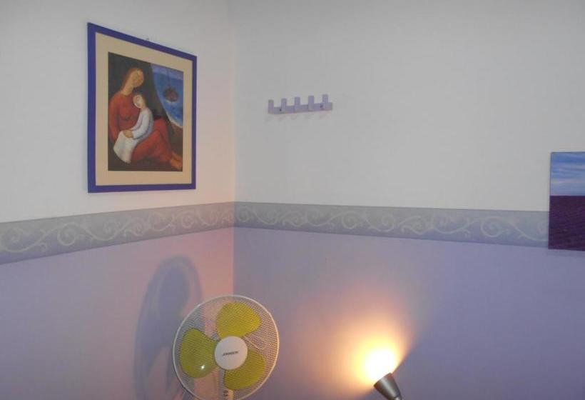 Robby's House Bed & Breakfast