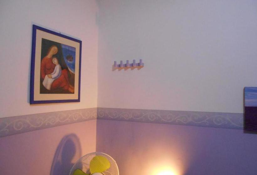 Robby's House Bed & Breakfast