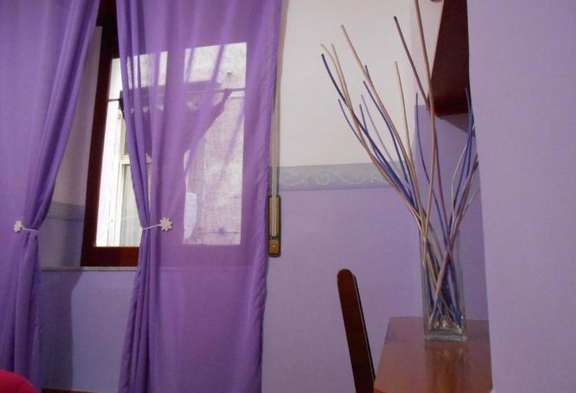 Robby's House Bed & Breakfast