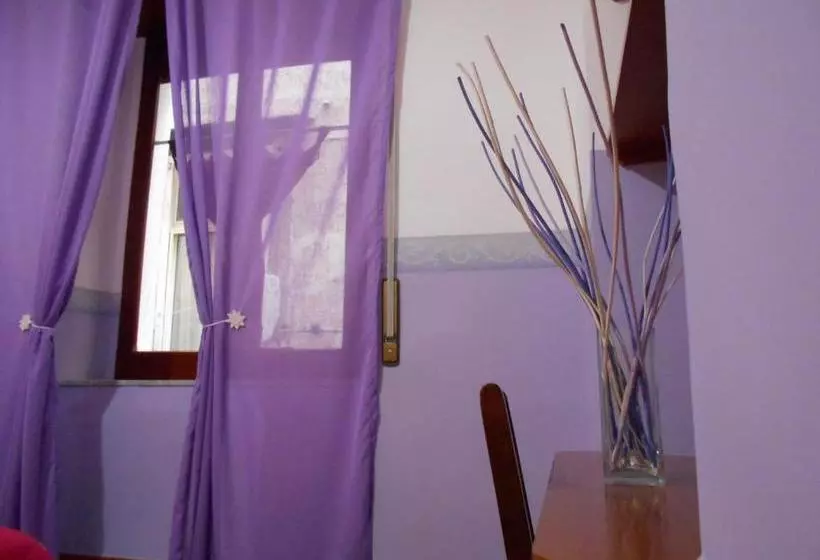 Robby's House Bed & Breakfast