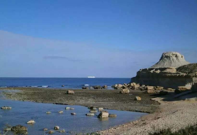 Sunset Seaview Apartments