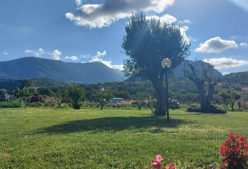 تختخواب و صبحانه Le Colline Di Paestum