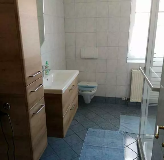 Bed and Breakfast Privatzimmer Helga Haselberger