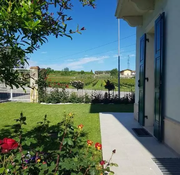 Aamiaismajoitus (B&B) Roseto Holidays Azzurro