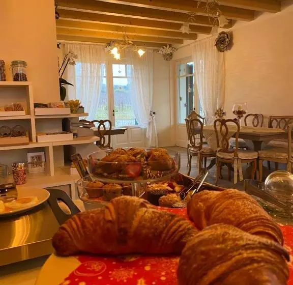 Aamiaismajoitus (B&B) Roseto Holidays Azzurro