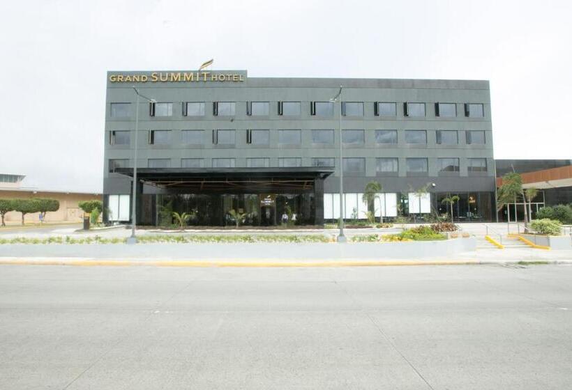 Grand Summit Hotel General Santos