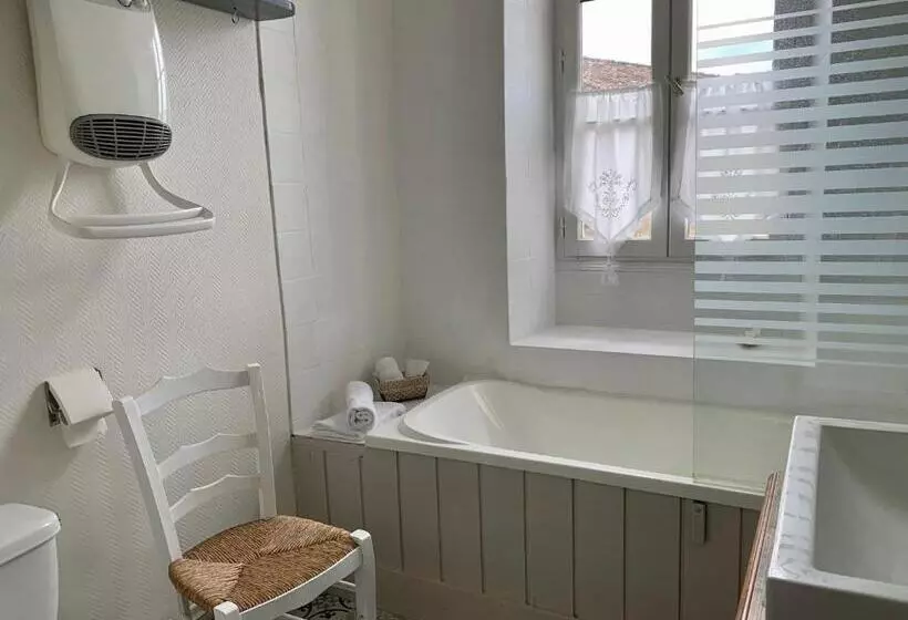 La Maison Du Bourg B&b