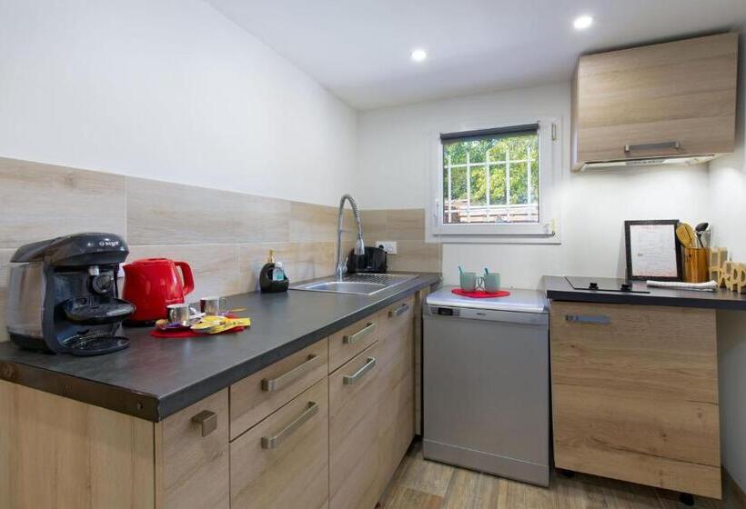 بنسيون Appartement Jacuzzi 4 étoiles   Love Room Beauté