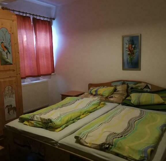 צימר Gomba Panzió