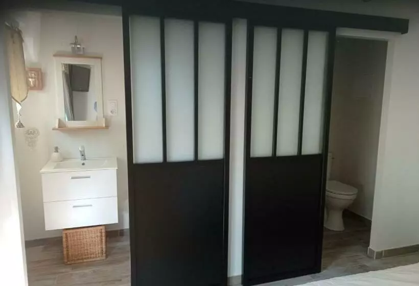 ベッドアンドブレックファースト Les Chambres Du Pont Des Chèvres