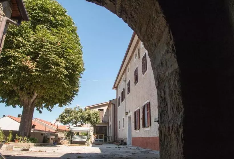 Majatalo Oltre L Arco