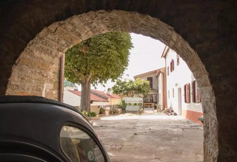 Majatalo Oltre L Arco