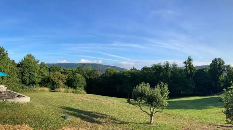 ペンション Eden S Echoes Country Retreat