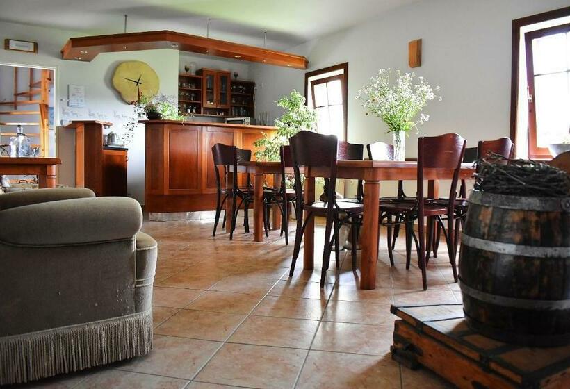 بنسيون Palírna Bludov