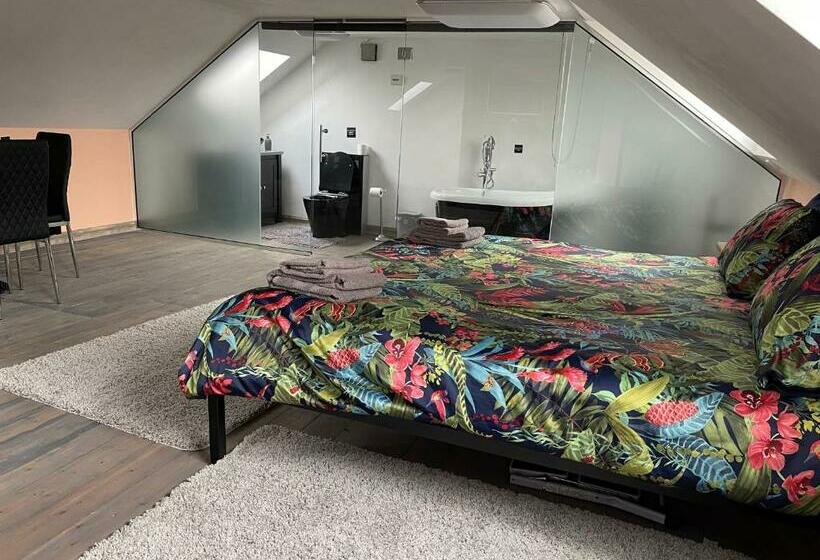 펜션 Robinas Cotswold Coach House