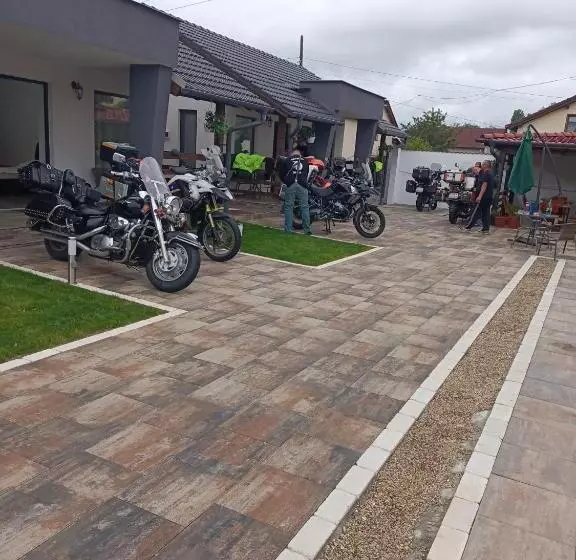 ペンション Vila Ge