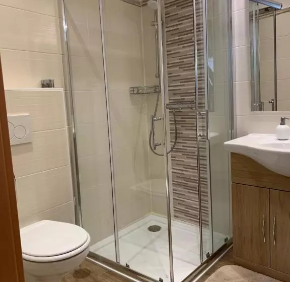 Retkeilymaja Gasthof Zum Schilling