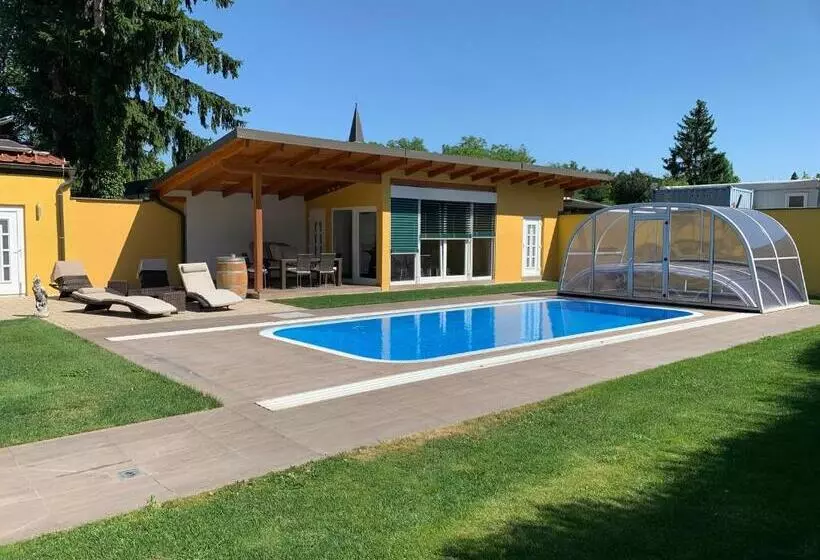 Retkeilymaja Gasthof Zum Schilling