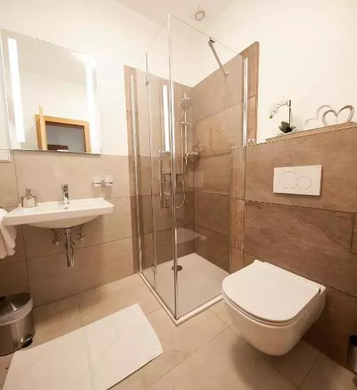 Retkeilymaja Gasthof Zum Schilling