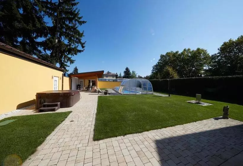 Retkeilymaja Gasthof Zum Schilling