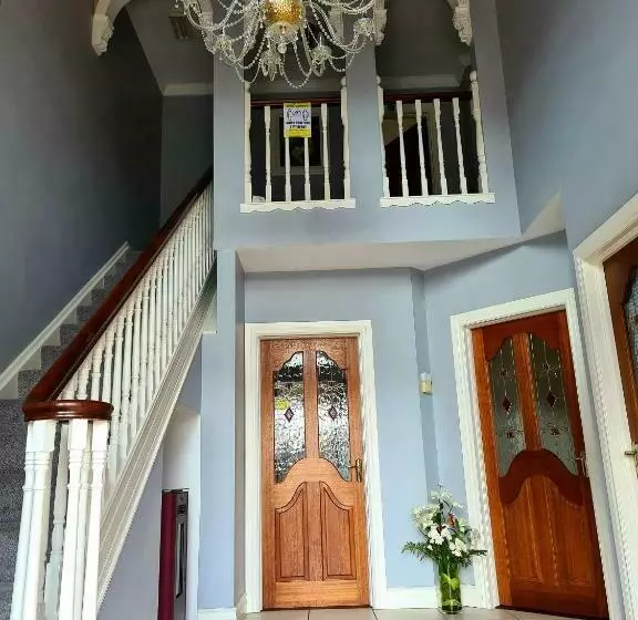 Archmor House B&b