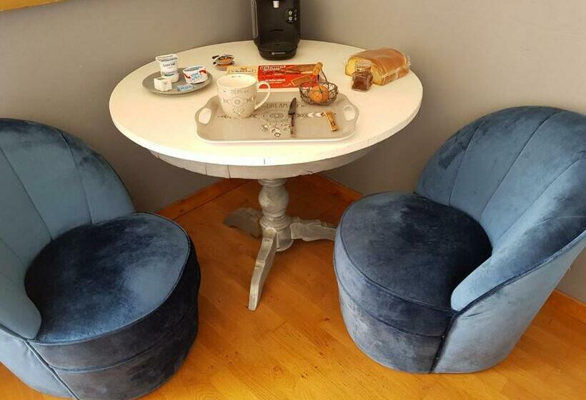 住宿加早餐  La Marlottine