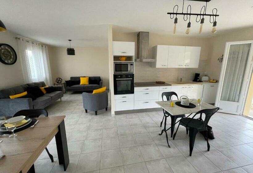 住宿加早餐  Les Jardins De Maelle