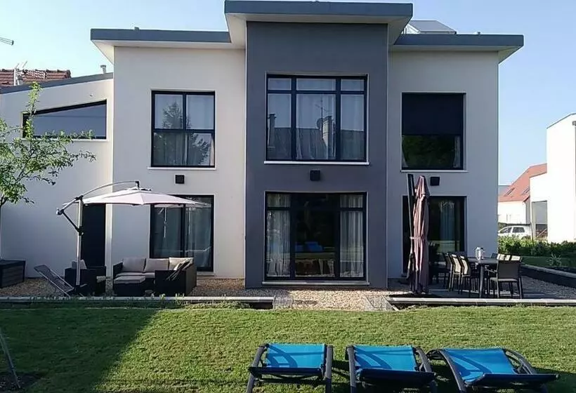 ベッドアンドブレックファースト Chambres D Hôtes Dans Maison Contemporaine