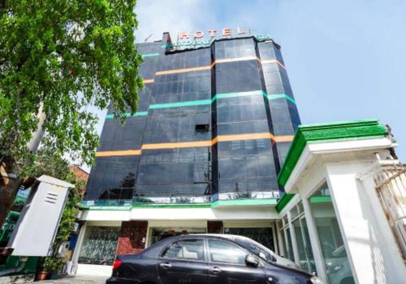 Отель Grand Balqis Akasia