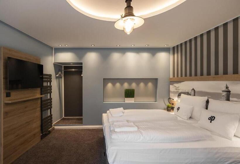 Oldtown Studios By Daspaul