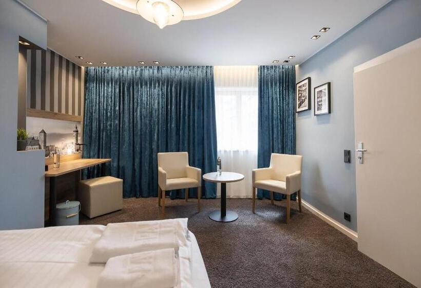 Oldtown Studios By Daspaul