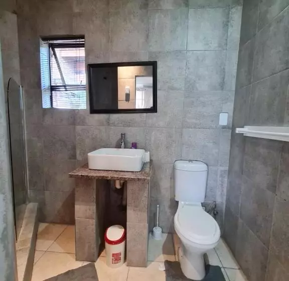 پانسیون Mia Hills Guest House