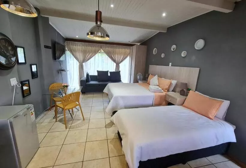 پانسیون Mia Hills Guest House