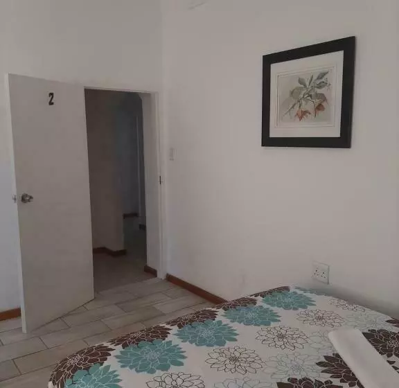 پانسیون Zabalaza Guesthouse