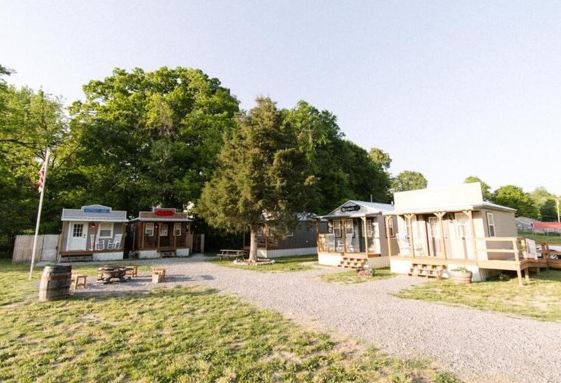 فندق صغير The Outpost