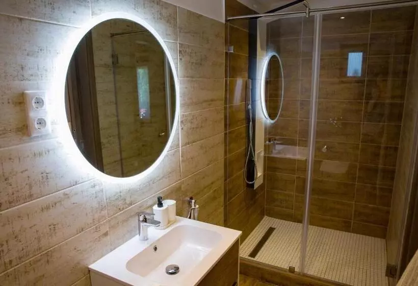 Aamiaismajoitus (B&B) Kukorica Csárda Apartman