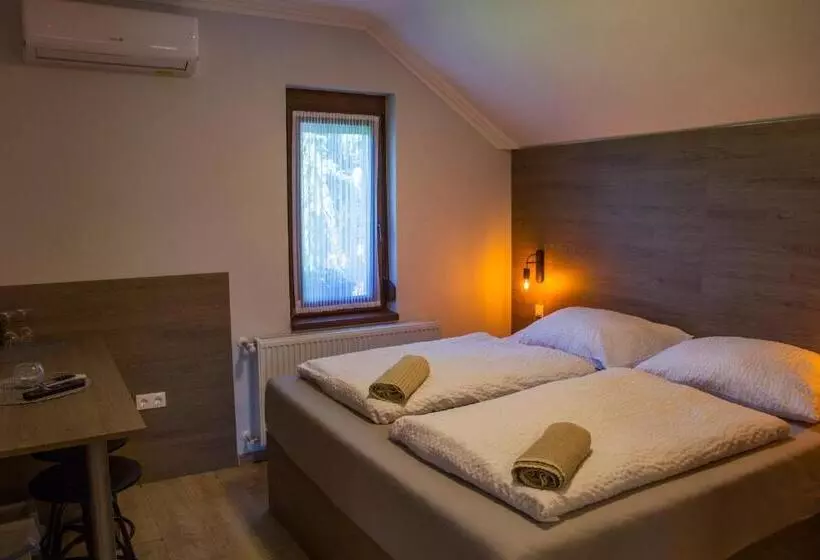 Aamiaismajoitus (B&B) Kukorica Csárda Apartman