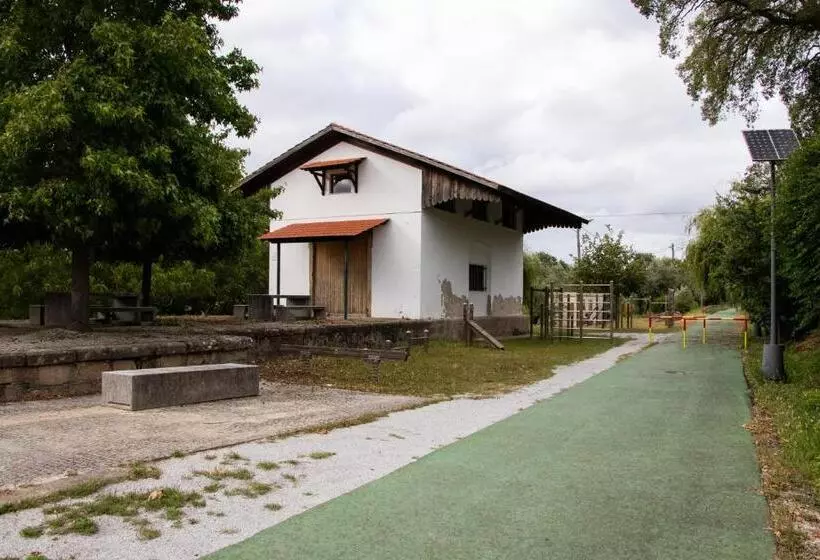 ベッドアンドブレックファースト Ninho D Arara